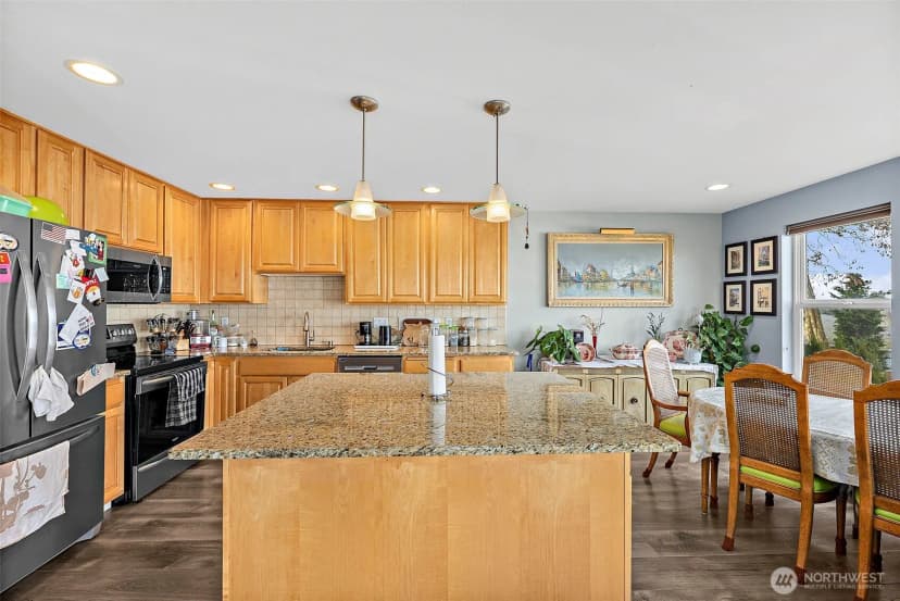 Property photo for 7606 19th Street W, Tacoma photo 16