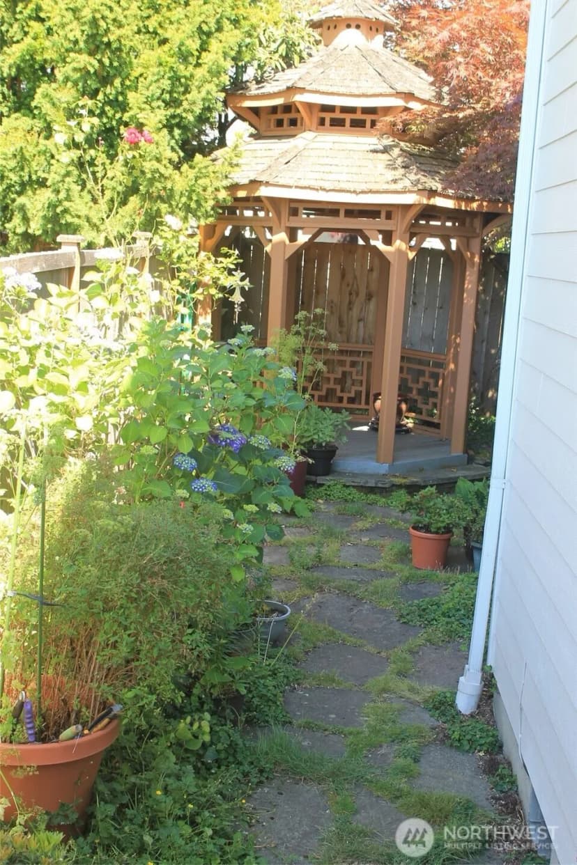Property photo for 7606 19th Street W, Tacoma photo 34