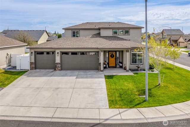 Property photo for 606 8th Avenue Ne, Ephrata