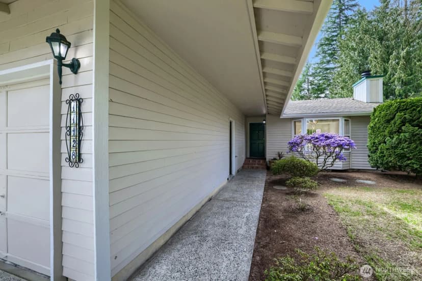 Property photo for 11428 26th Drive Se, Everett photo 28
