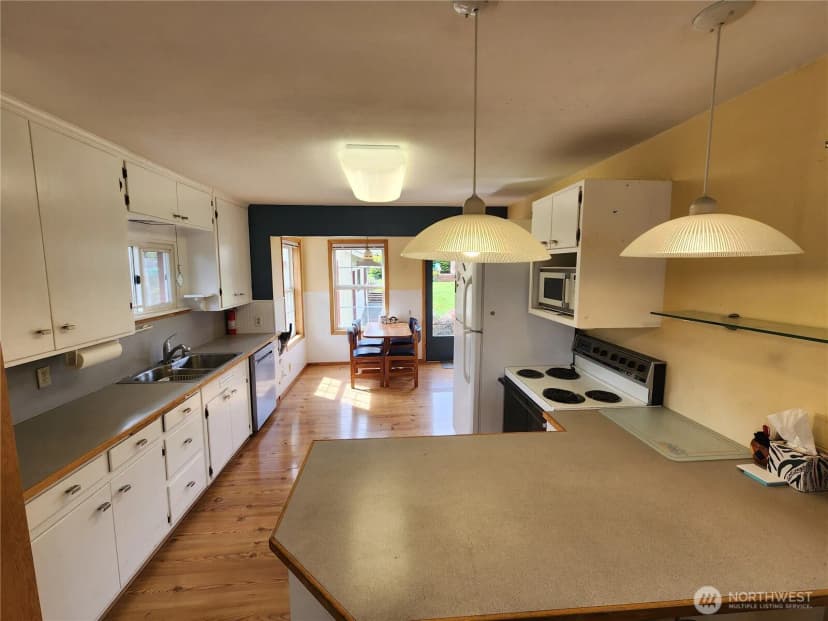 Property photo for 114 W 9 Th, Port Angeles photo 9