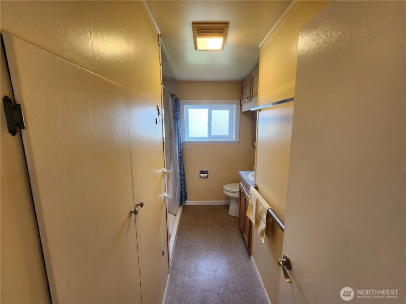 Property photo for 114 W 9 Th, Port Angeles photo 20