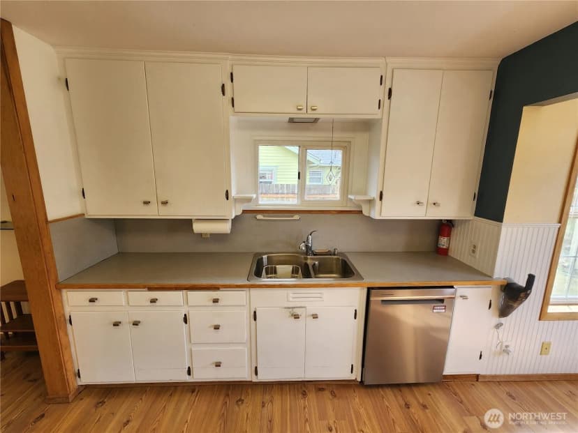 Property photo for 114 W 9 Th, Port Angeles photo 11