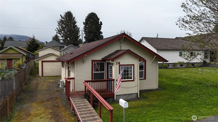 Property photo for 114 W 9 Th, Port Angeles photo 3