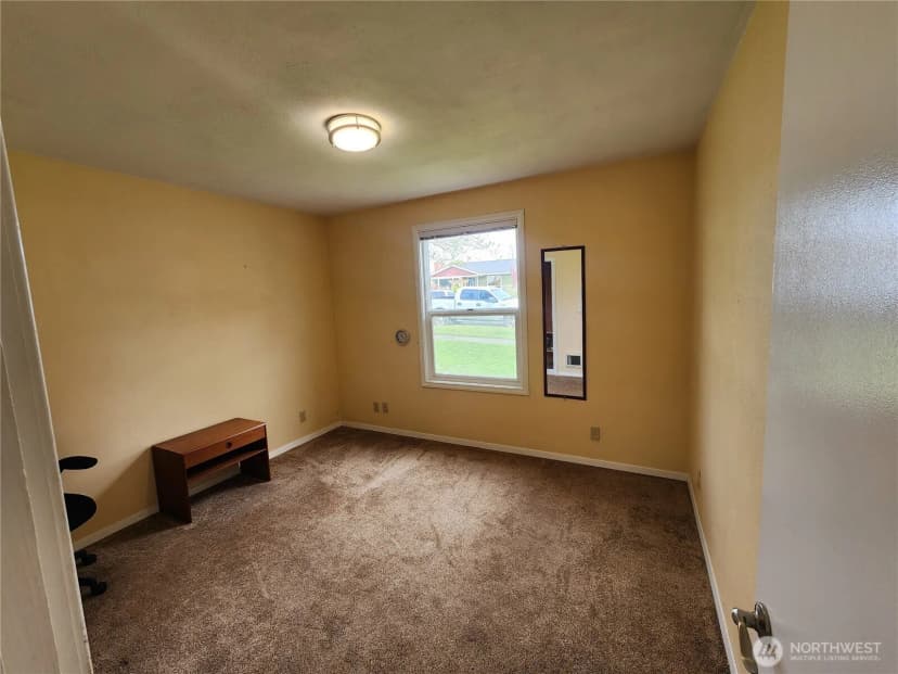 Property photo for 114 W 9 Th, Port Angeles photo 18