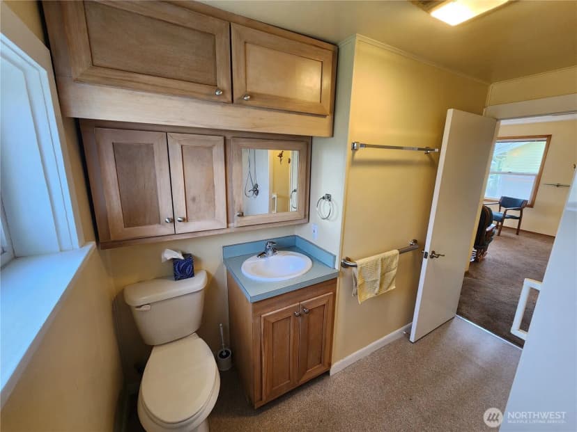 Property photo for 114 W 9 Th, Port Angeles photo 21
