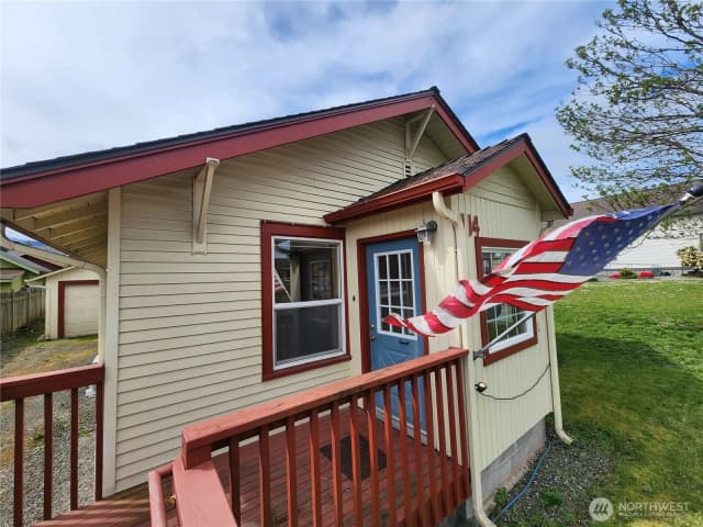 Property photo for 114 W 9 Th, Port Angeles photo 4