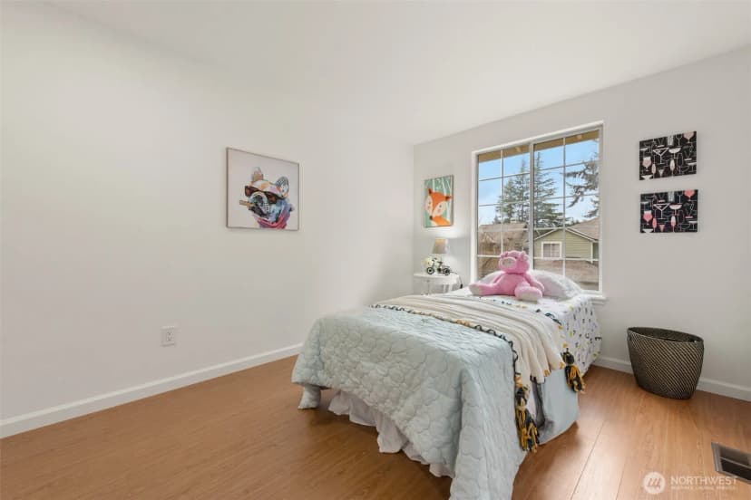 Property photo for 15795 Northup Way #7, Bellevue photo 19