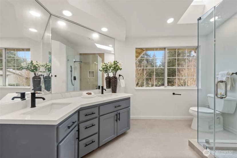 Property photo for 15795 Northup Way #7, Bellevue photo 15