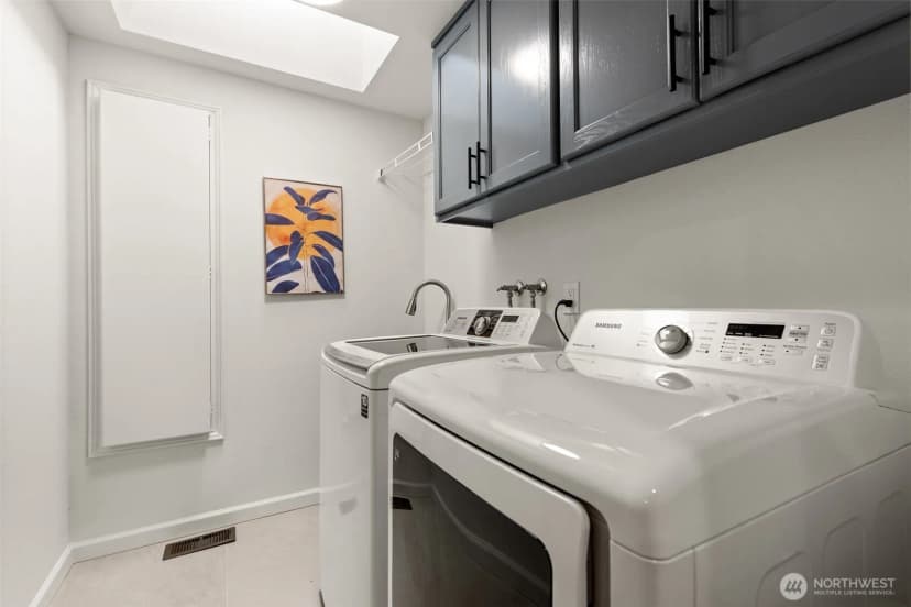 Property photo for 15795 Northup Way #7, Bellevue photo 22