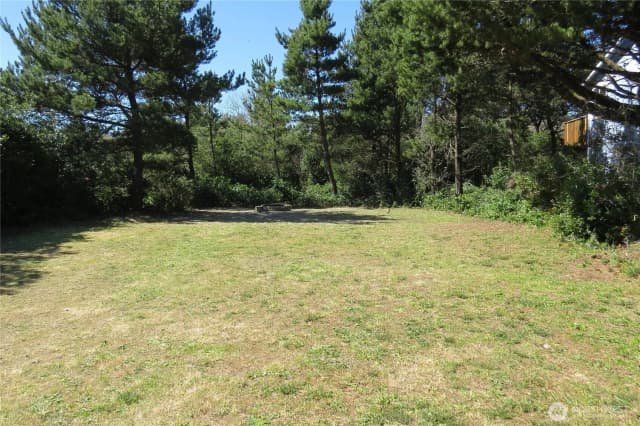 Property photo for 319 Sand Dune Avenue Nw, Ocean Shores photo 5