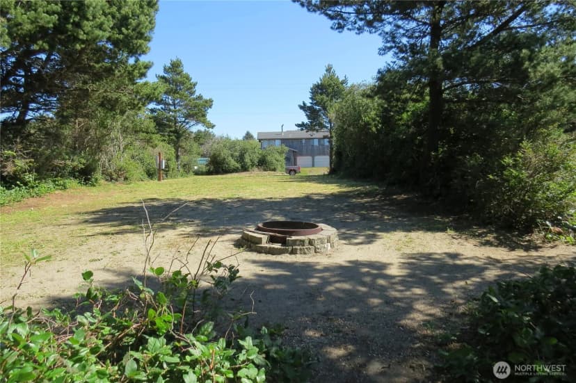 Property photo for 319 Sand Dune Avenue Nw, Ocean Shores photo 8