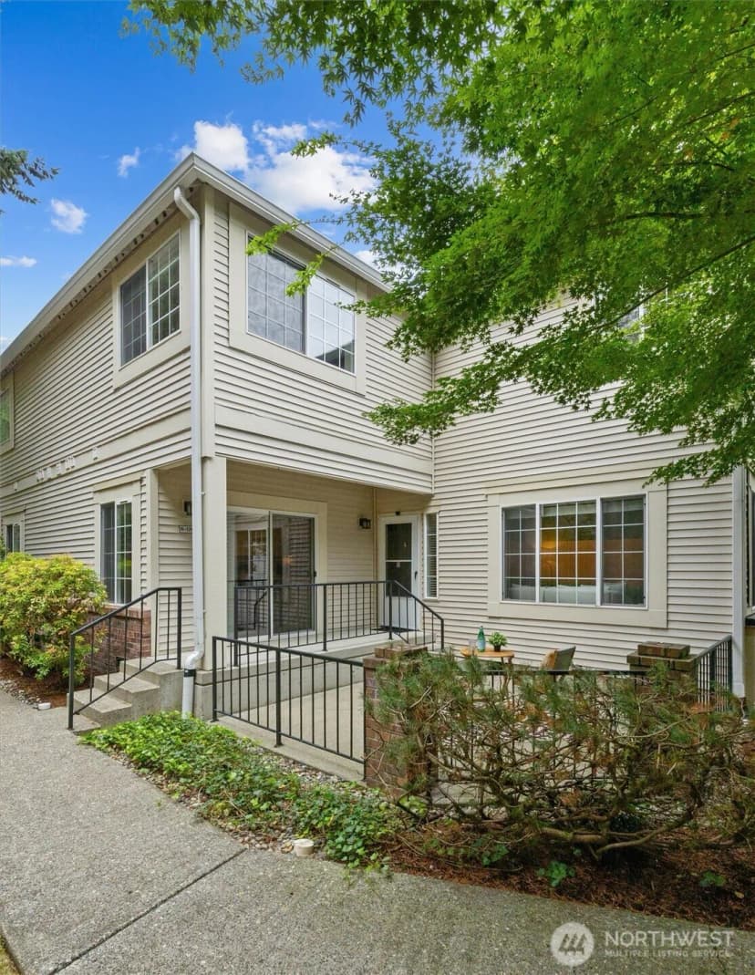 Property photo for 10909 Avondale Road Ne #r170, Redmond photo 3