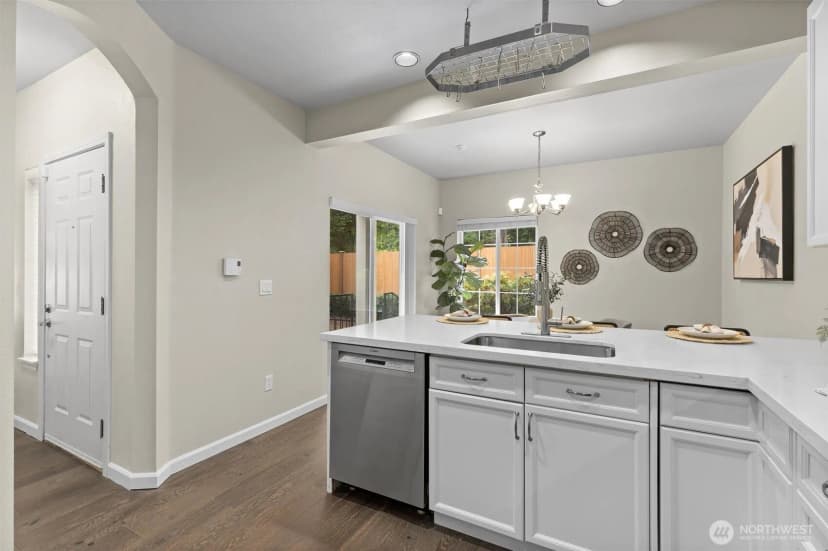 Property photo for 10909 Avondale Road Ne #r170, Redmond photo 19
