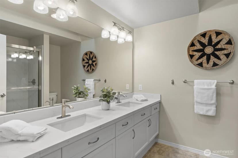 Property photo for 10909 Avondale Road Ne #r170, Redmond photo 30