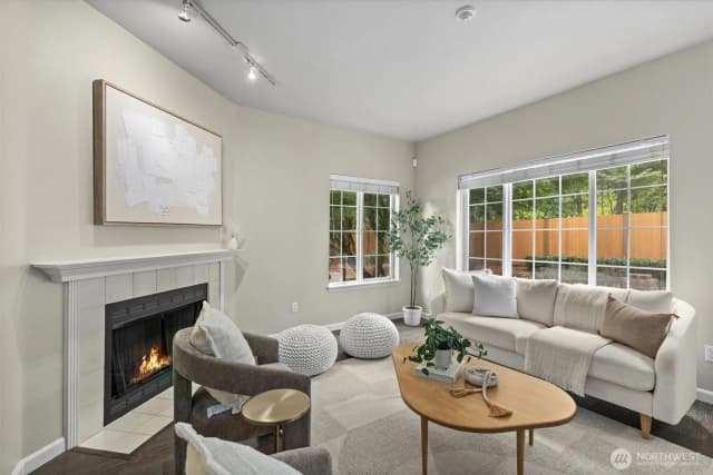 Property photo for 10909 Avondale Road Ne #r170, Redmond