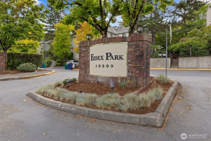 Property photo for 10909 Avondale Road Ne #r170, Redmond photo 38