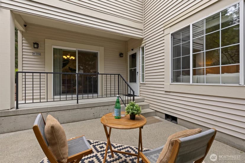 Property photo for 10909 Avondale Road Ne #r170, Redmond photo 23
