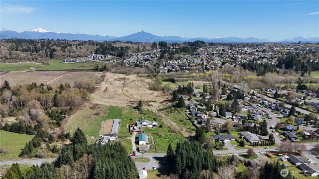 Property photo for 9025 67th Avenue Ne, Marysville photo 2