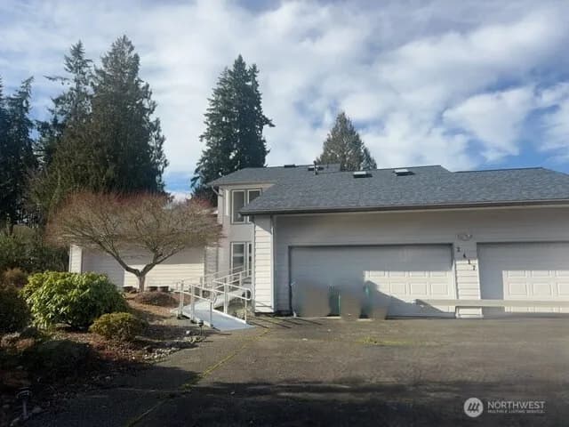 Property photo for 2417 Greenhaven Place Nw, Bremerton photo 3