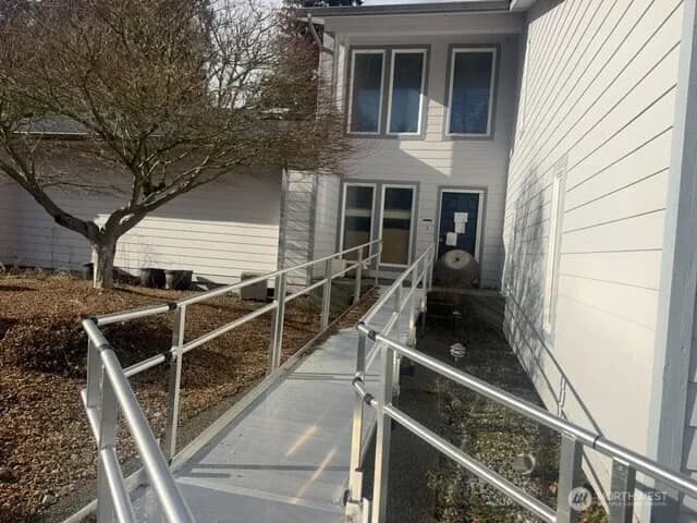 Property photo for 2417 Greenhaven Place Nw, Bremerton photo 2
