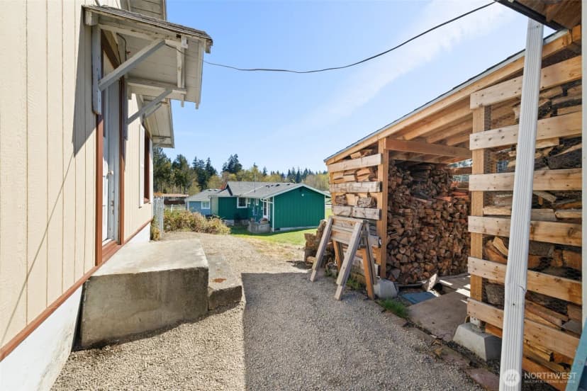 Property photo for 817 W 13th Street, Port Angeles photo 33