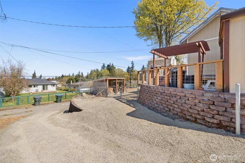 Property photo for 817 W 13th Street, Port Angeles photo 35