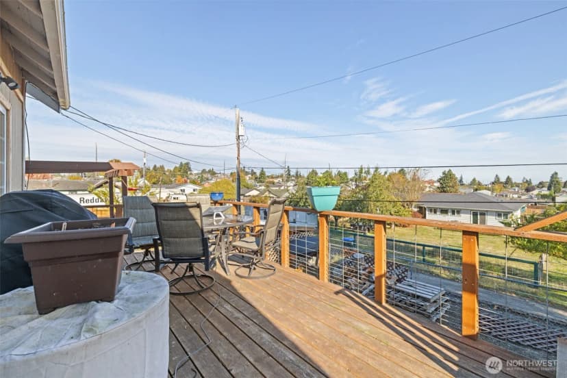 Property photo for 817 W 13th Street, Port Angeles photo 18