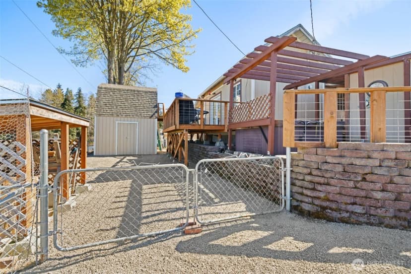 Property photo for 817 W 13th Street, Port Angeles photo 36