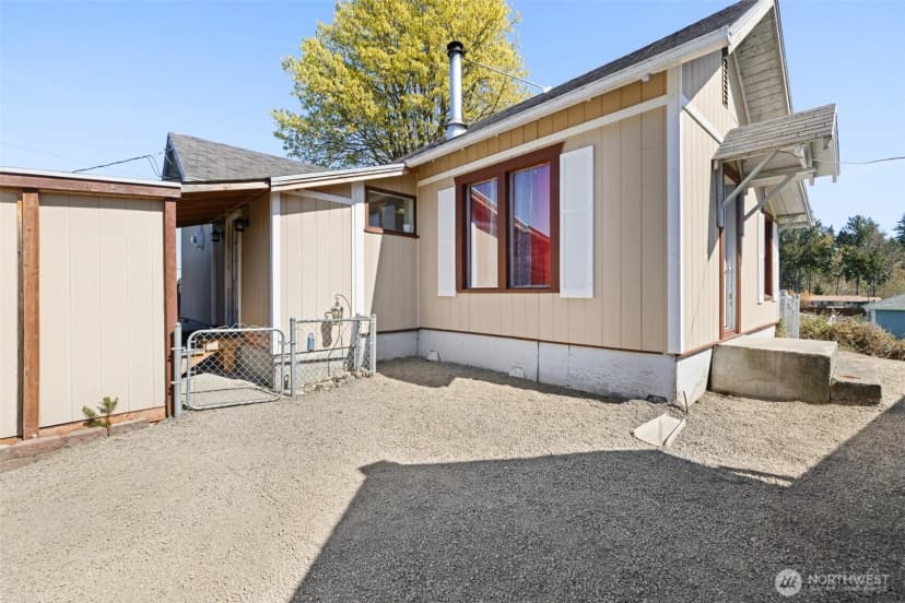 Property photo for 817 W 13th Street, Port Angeles photo 31