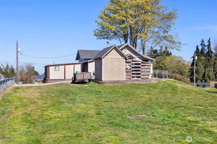 Property photo for 817 W 13th Street, Port Angeles photo 39