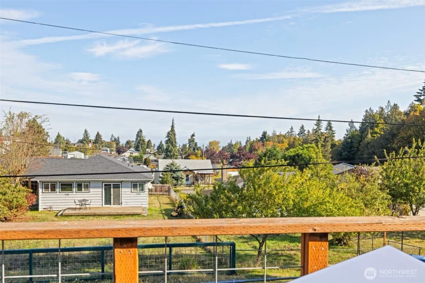 Property photo for 817 W 13th Street, Port Angeles photo 22