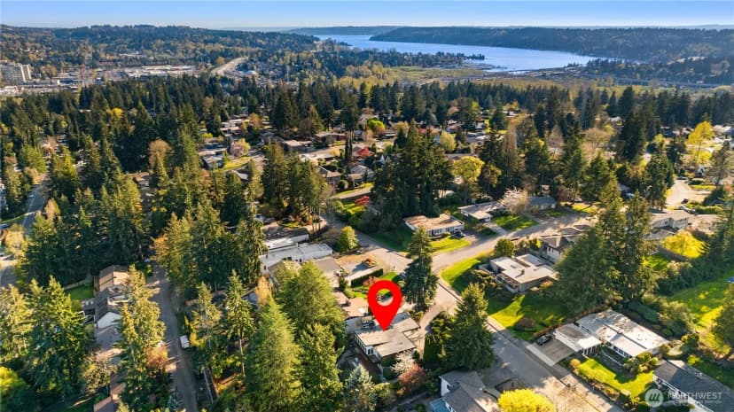 Property photo for 2070 127th Avenue Se, Bellevue photo 35