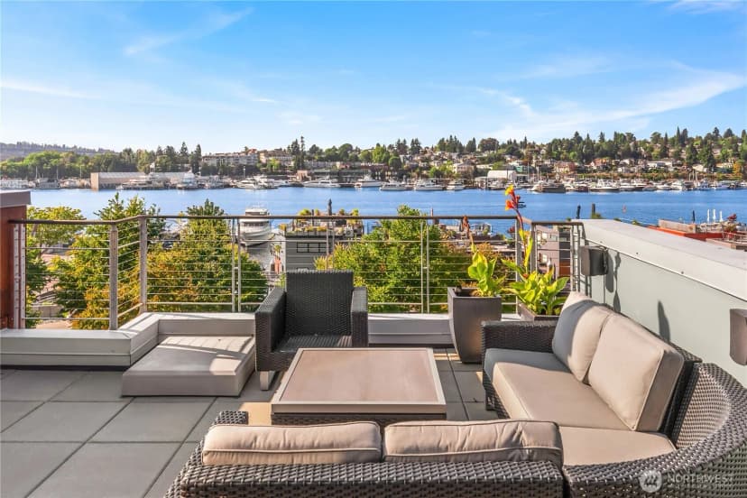 Property photo for 2830 Fairview Avenue E, Seattle photo 40