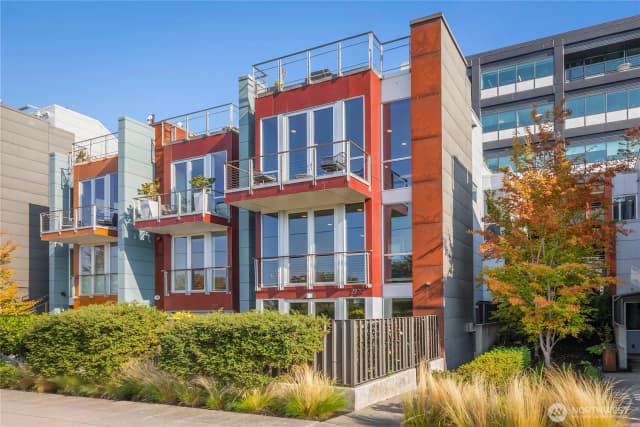Property photo for 2830 Fairview Avenue E, Seattle photo 2