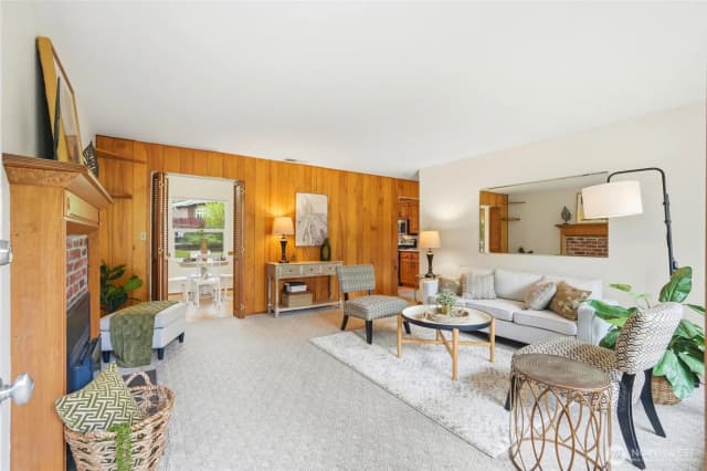 Property photo for 15016 Se 14th Street, Bellevue photo 4