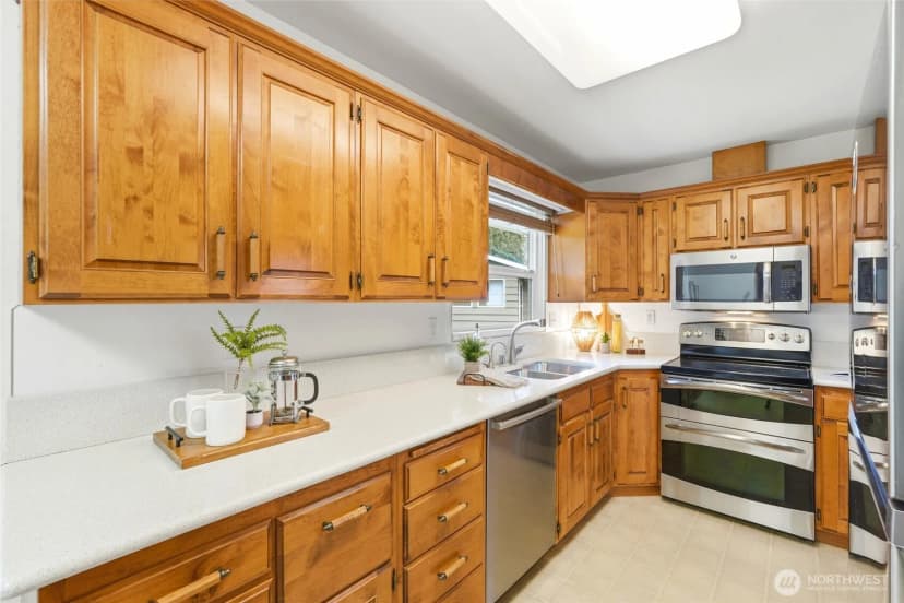 Property photo for 15016 Se 14th Street, Bellevue photo 10