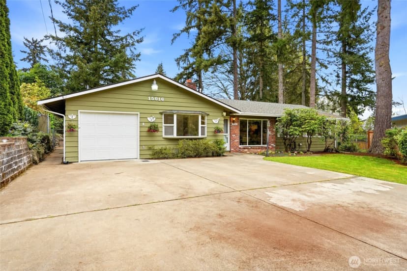 Property photo for 15016 Se 14th Street, Bellevue photo 2