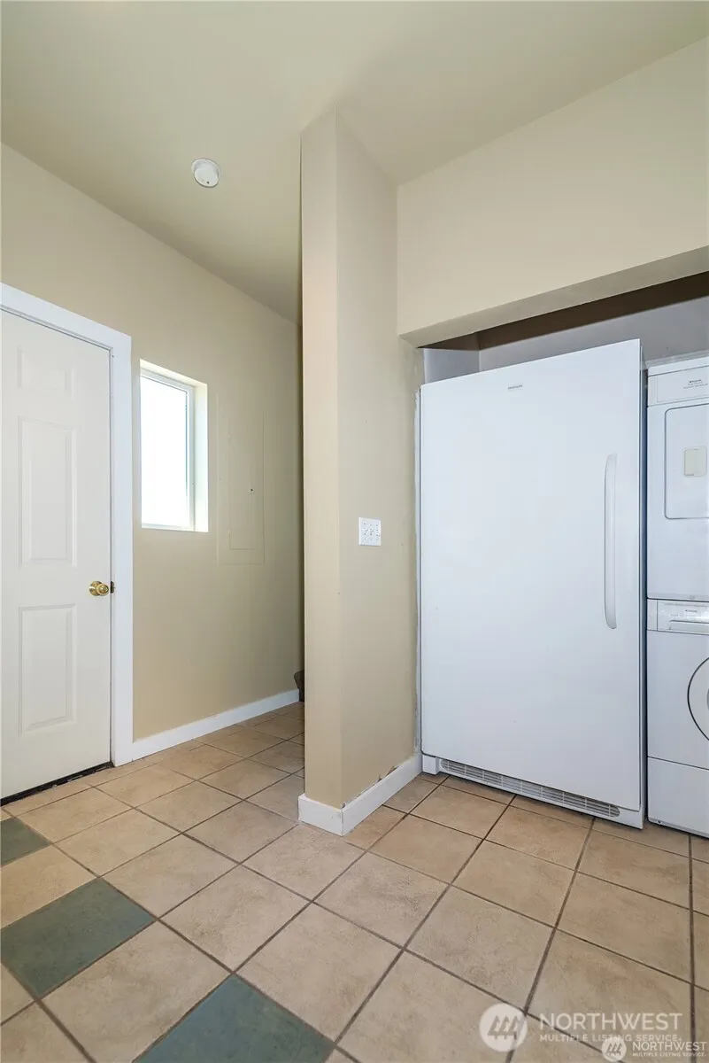 Property photo for 312 Sw River Drive, Quincy photo 21