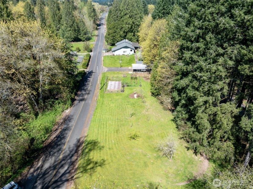 Property photo for 201 Englert, Woodland photo 8