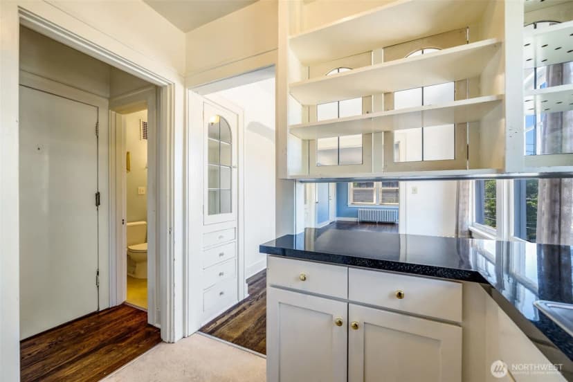 Property photo for 746 10th Avenue E, Seattle photo 24