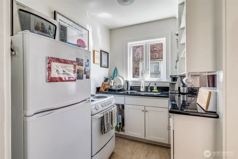 Property photo for 746 10th Avenue E, Seattle photo 9