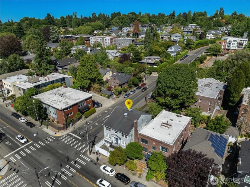Property photo for 746 10th Avenue E, Seattle photo 32