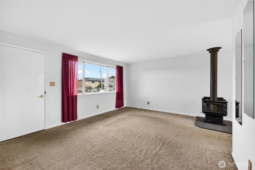 Property photo for 2717 Sw 328th Street, Federal Way photo 6