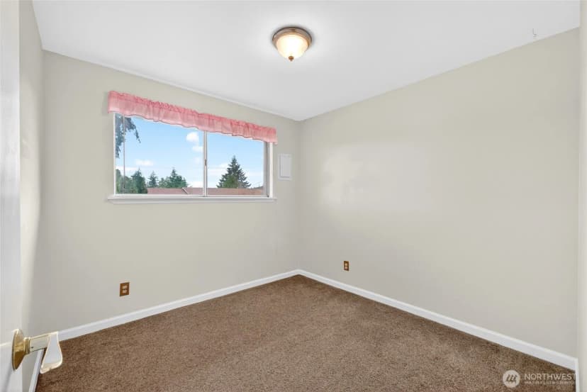 Property photo for 2717 Sw 328th Street, Federal Way photo 14