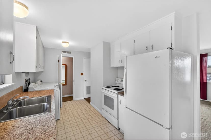 Property photo for 2717 Sw 328th Street, Federal Way photo 11