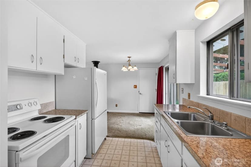 Property photo for 2717 Sw 328th Street, Federal Way photo 12