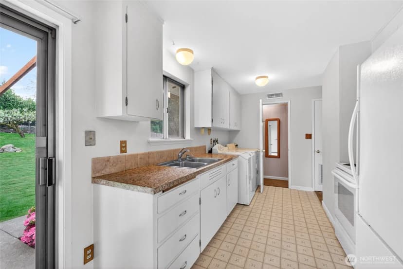 Property photo for 2717 Sw 328th Street, Federal Way photo 10
