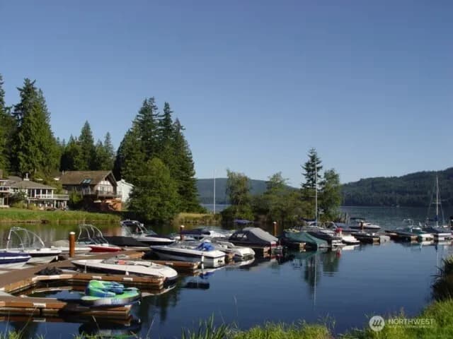 Property photo for 1 Lake Louise Drive #31, Bellingham photo 34