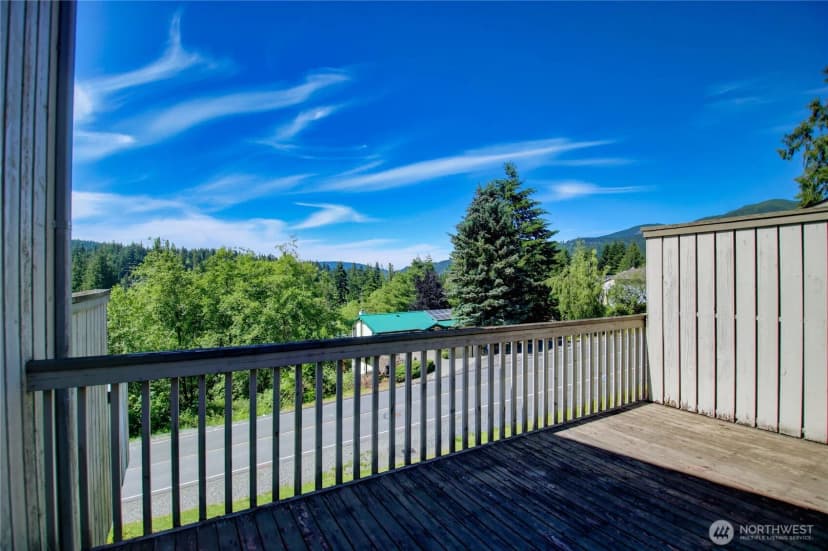Property photo for 1 Lake Louise Drive #31, Bellingham photo 15
